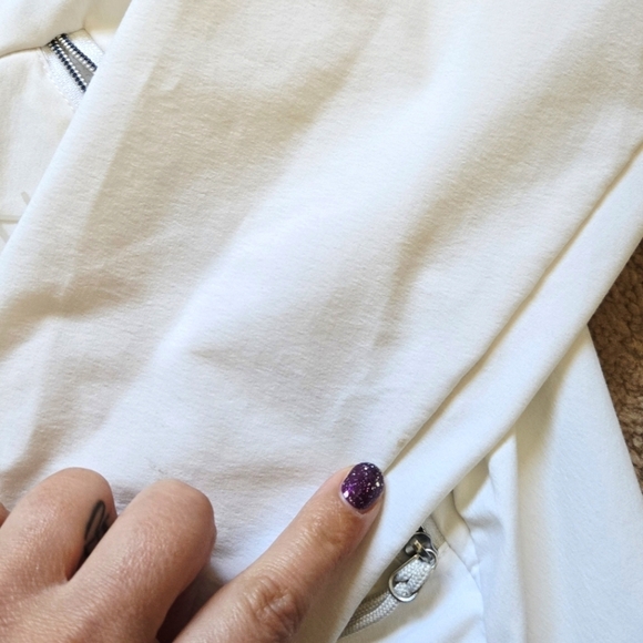 ZERØGRAND Cole Haan White Packable Running Jacket Windbreaker Size L - Picture 10 of 12